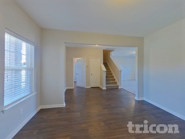 Photo - 1010 Stanwyck Ave