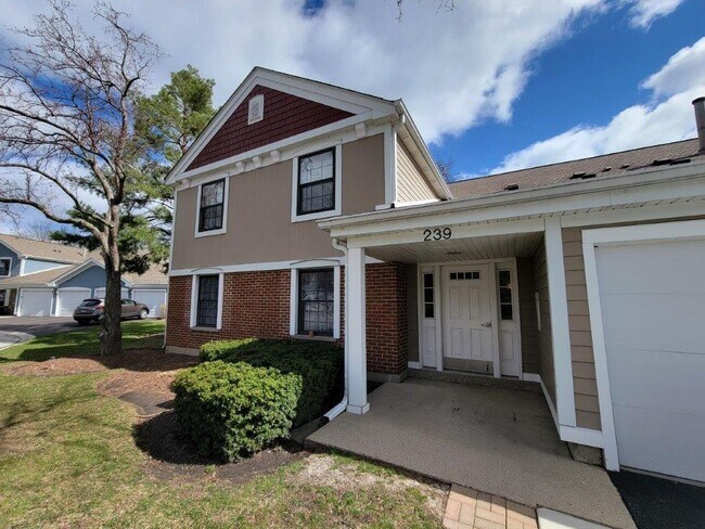 Photo - 239 Hawthorne Ct Condo Unit D1