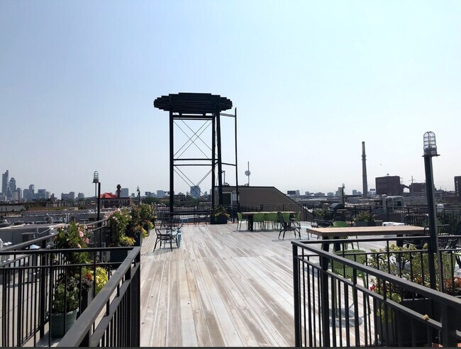 Photo - 1432 W 21st St,