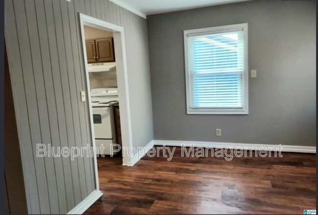 Photo - 513 10th Ave S