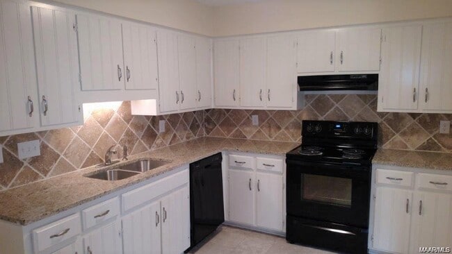 Photo - 3301 Hillcrest Ln