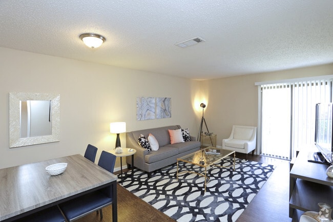 2BR-1BA - Bay Colony