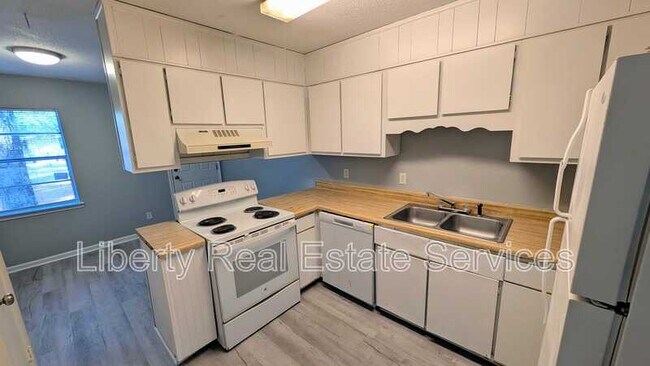 134 Pointe S Dr Unidad A
