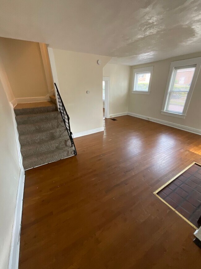 Photo - 4 BED HISTORIC BLOOMINGTON HOUSE!! *AVAILABLE AUGUST 2027*