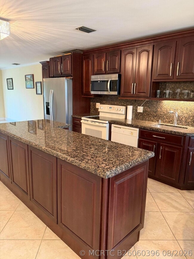 Building Photo - 8857 Bella Vista Dr Unit 286