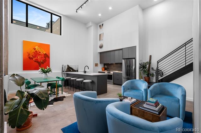 Building Photo - 1601 Park Ave Unit 116