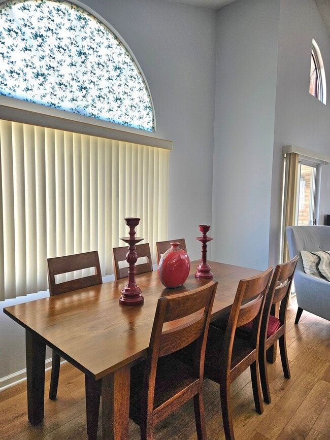 Photo - 1068 Courtland Dr Unit 1068