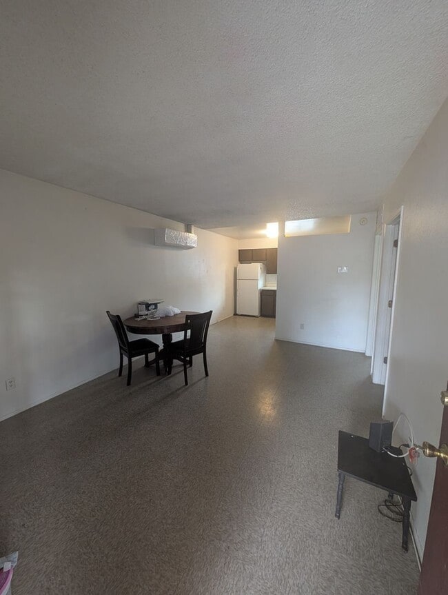 Photo - 4 Plex - 2 Bedroom Unit and 1 Bath for Rent.