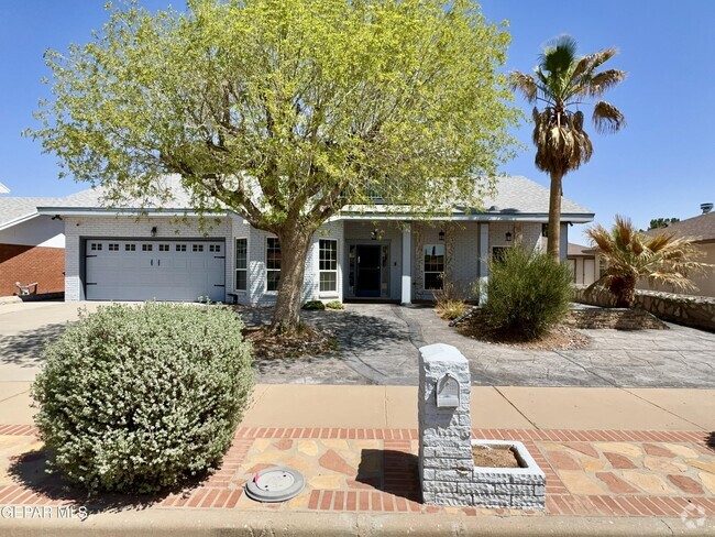 Building Photo - 11417 Tom Ulozas Dr Rental
