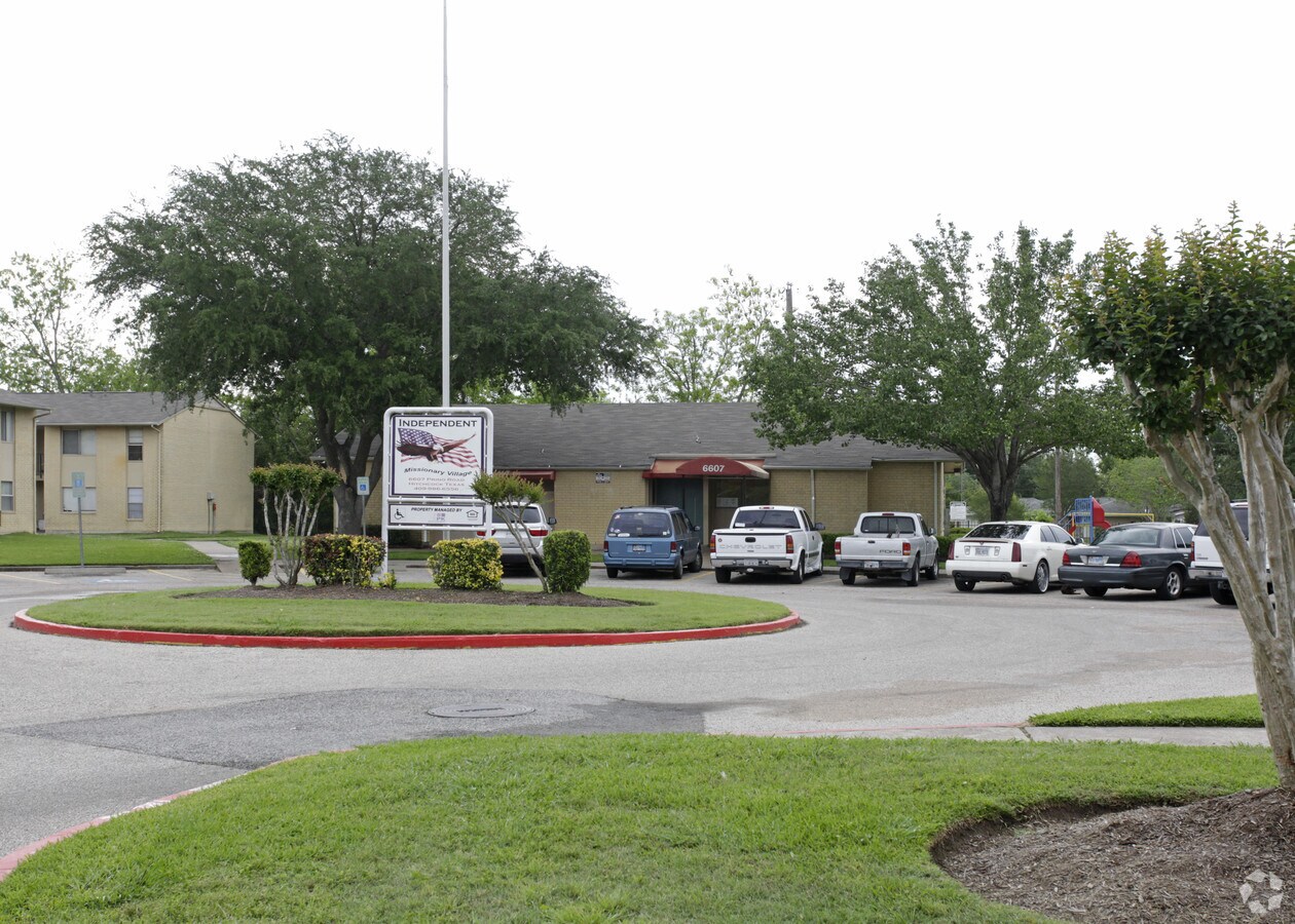 Photo - Summit at Independent Missionary