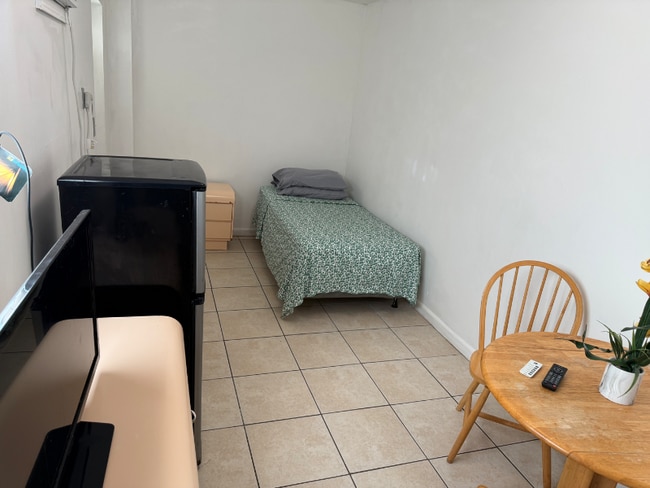 Photo - 2005 NE 124th St