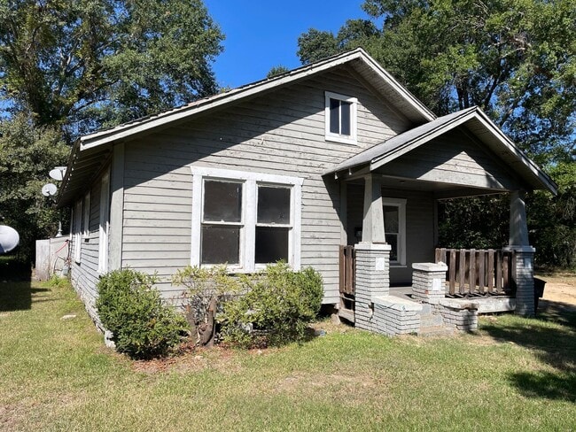 Photo - Like New 3 Bedroom Home!