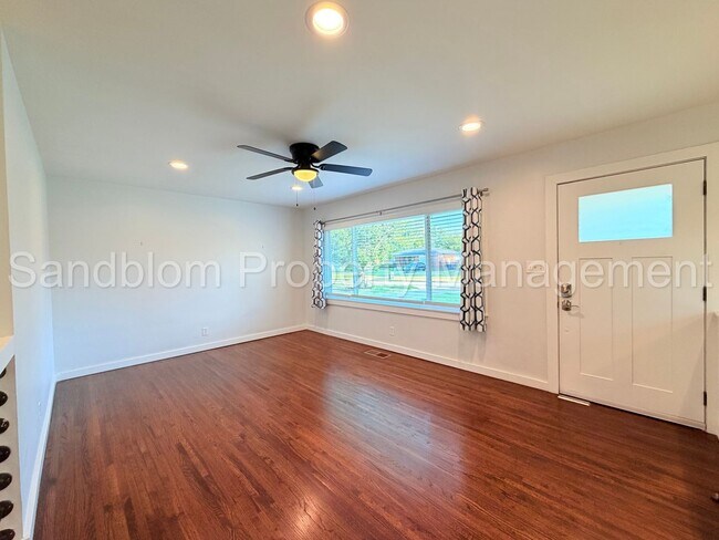 Photo - 5955 E 25th Pl