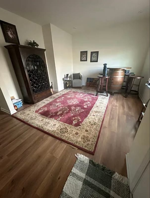 Photo - 423 Bassett Ln