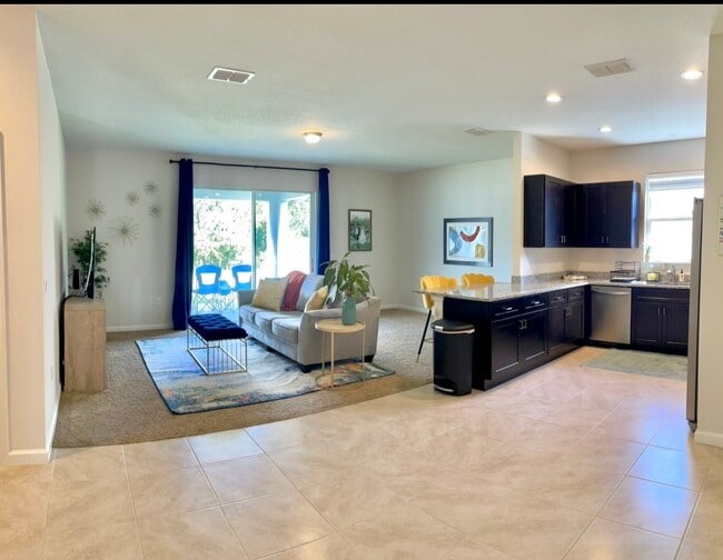 Photo - 212 Golden Sands Cir