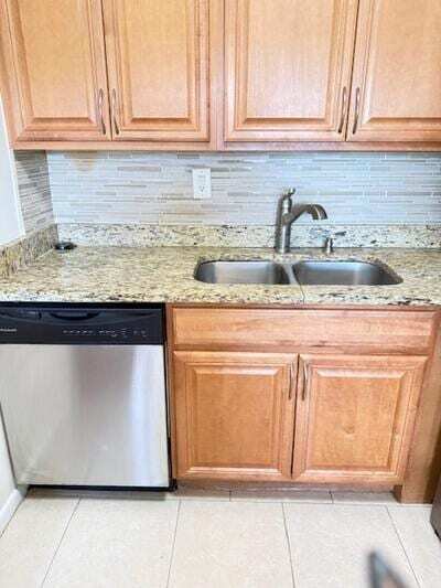 Photo - 186 Norwich H Unit 186