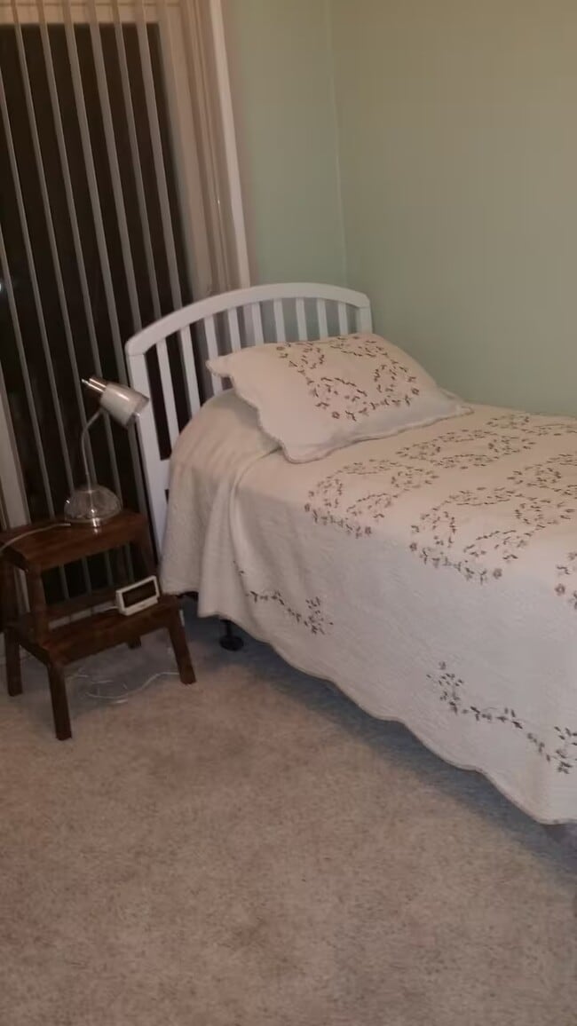 Dormitorio n.º 1 - 11260 Overland Ave