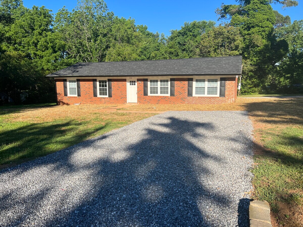 Photo - 1102 King St