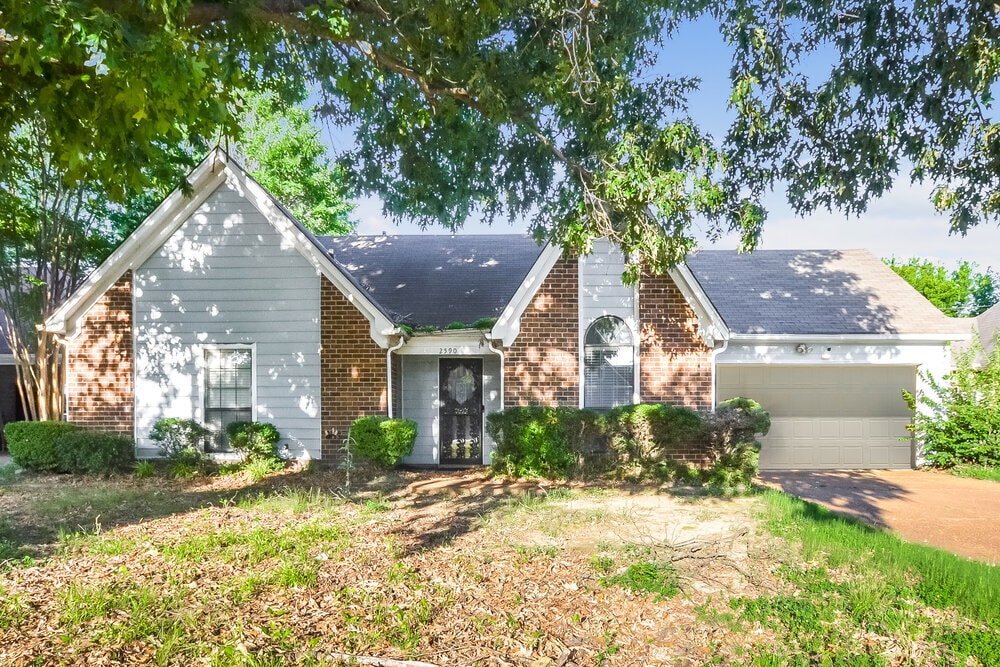 Photo - 2590 Laurelcrest Dr