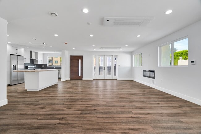 Photo - Spacious 3BR NoHo Home w/ Luxury European Finishes