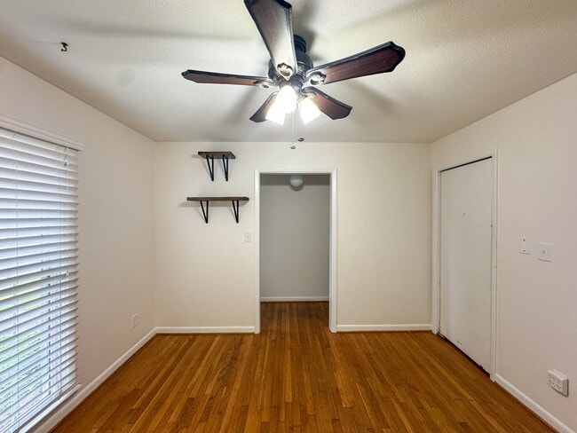 Photo - Charming 3 Bed 1.5 Bath Home Close to Fort Bragg