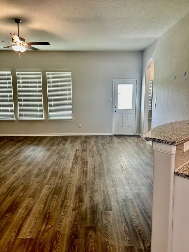 Photo - 509 Turtle Dove Dr