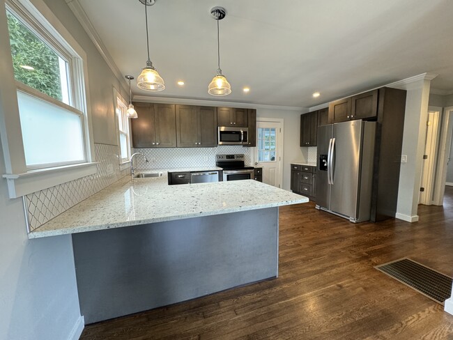 Photo - 6 Pleasant Ridge Ave