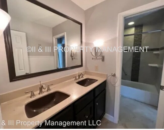 Photo - 15921 W 129th St