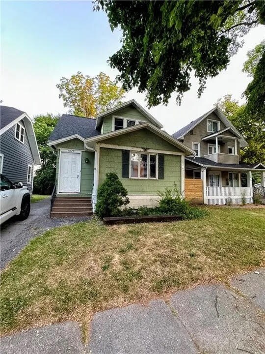 Photo - 1079 Garson Ave