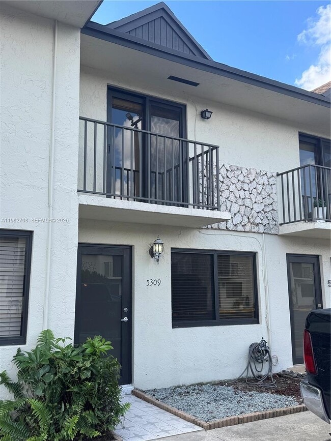 Building Photo - 5309 W 22nd Ct