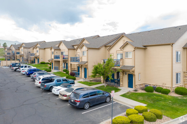 Building Photo - Reserve at Castle Highland Rental