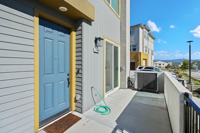 Photo - 27586 Manzanita Wy