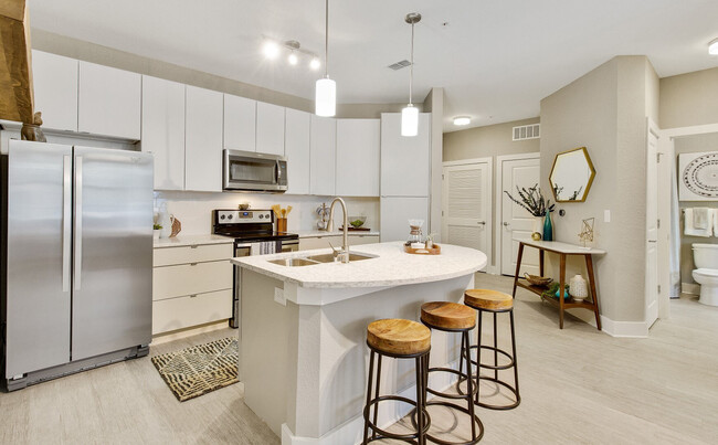 Building Photo - STEELE CREEK Rental