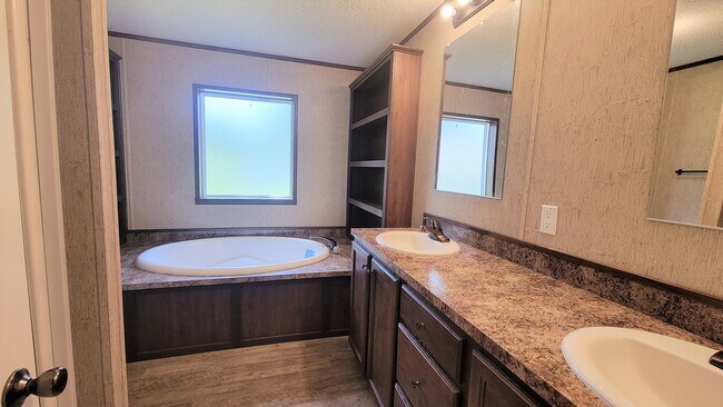 Photo - 87 W Arizona