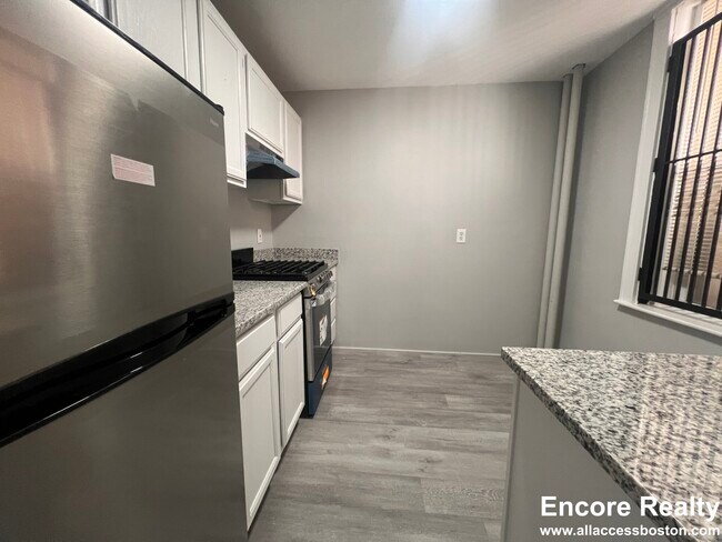 Photo - 902 Huntington Ave