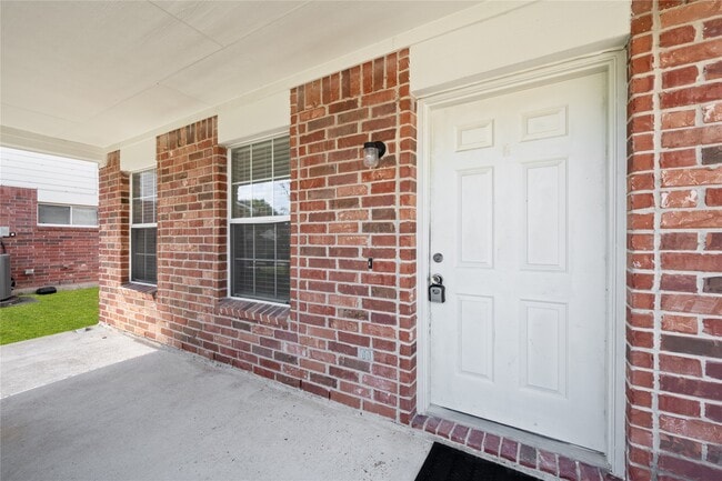 Photo - 5019 Woodland Meadows Ln
