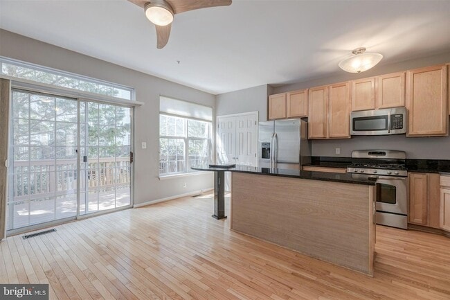 Photo - 5140 Donovan Dr