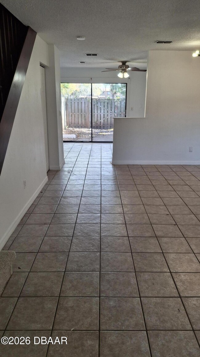 Photo - 196 W Sandalwood Ct