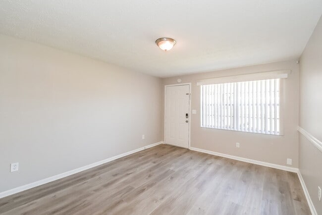 Photo - 5664 Minocqua St