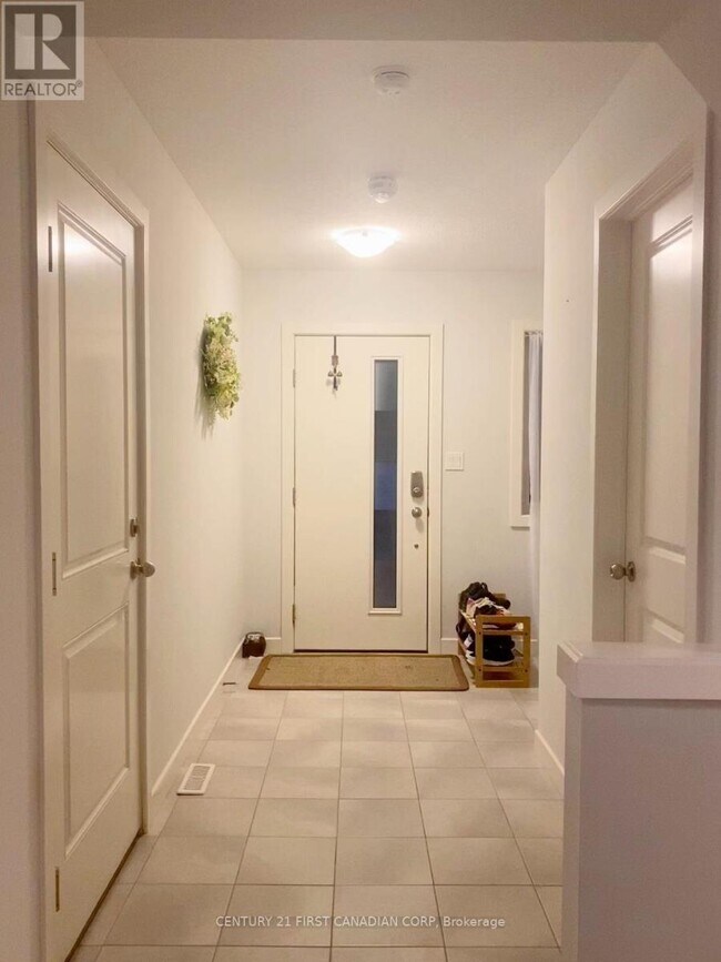 Photo - 7 Empire Pkwy