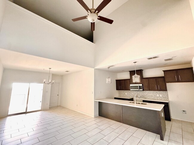 Photo - 9913 Kaspar Dr Unit 9913