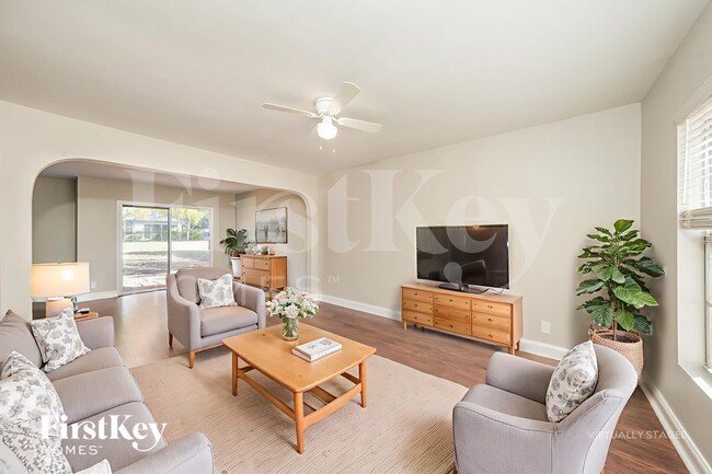 Photo - 5227 Adams Rd