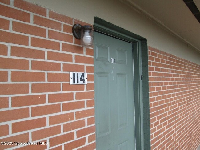 Building Photo - 800 N Fiske Blvd Unit 114 Rental