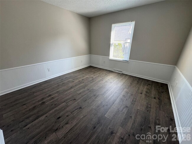 708 Langtree Rd