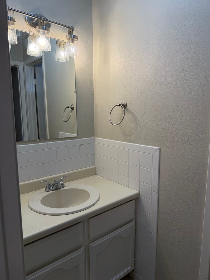 Photo - 3501 McDonell Ave Unit J Cruz Properties