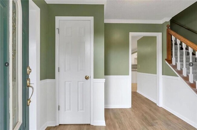 Photo - 1880 Meadowchase Ct