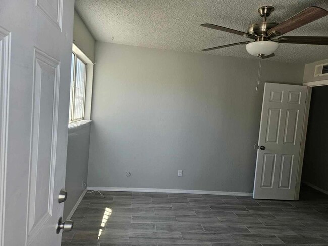 Building Photo - 1508 Opossum Cir Unit B