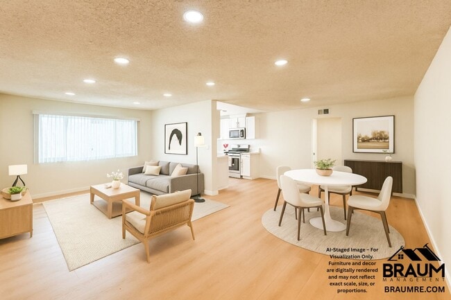 Building Photo - 221 W Elm Ave Rental