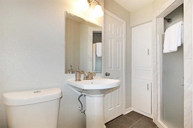 Photo - 8311 Wilmerdean St