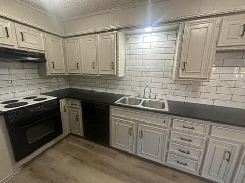 Photo - 3209 66th St